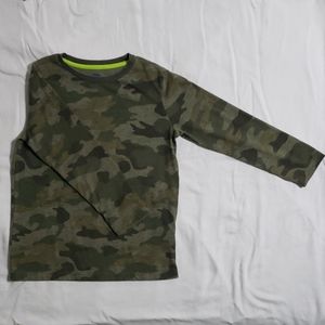 Old Navy Boys Long Sleeved Tshirt